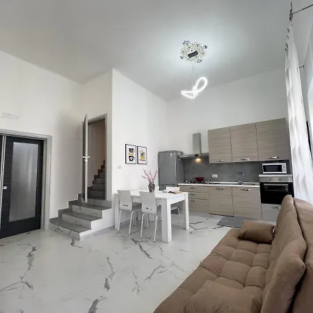 Palazzo Degli Artigiani Appartamento Con Terrazza E Comfort In Centro Apartment Gallipoli
