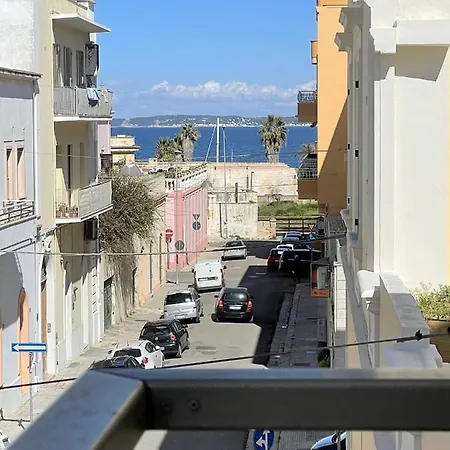 Palazzo Degli Artigiani In Centro A Διαμέρισμα *